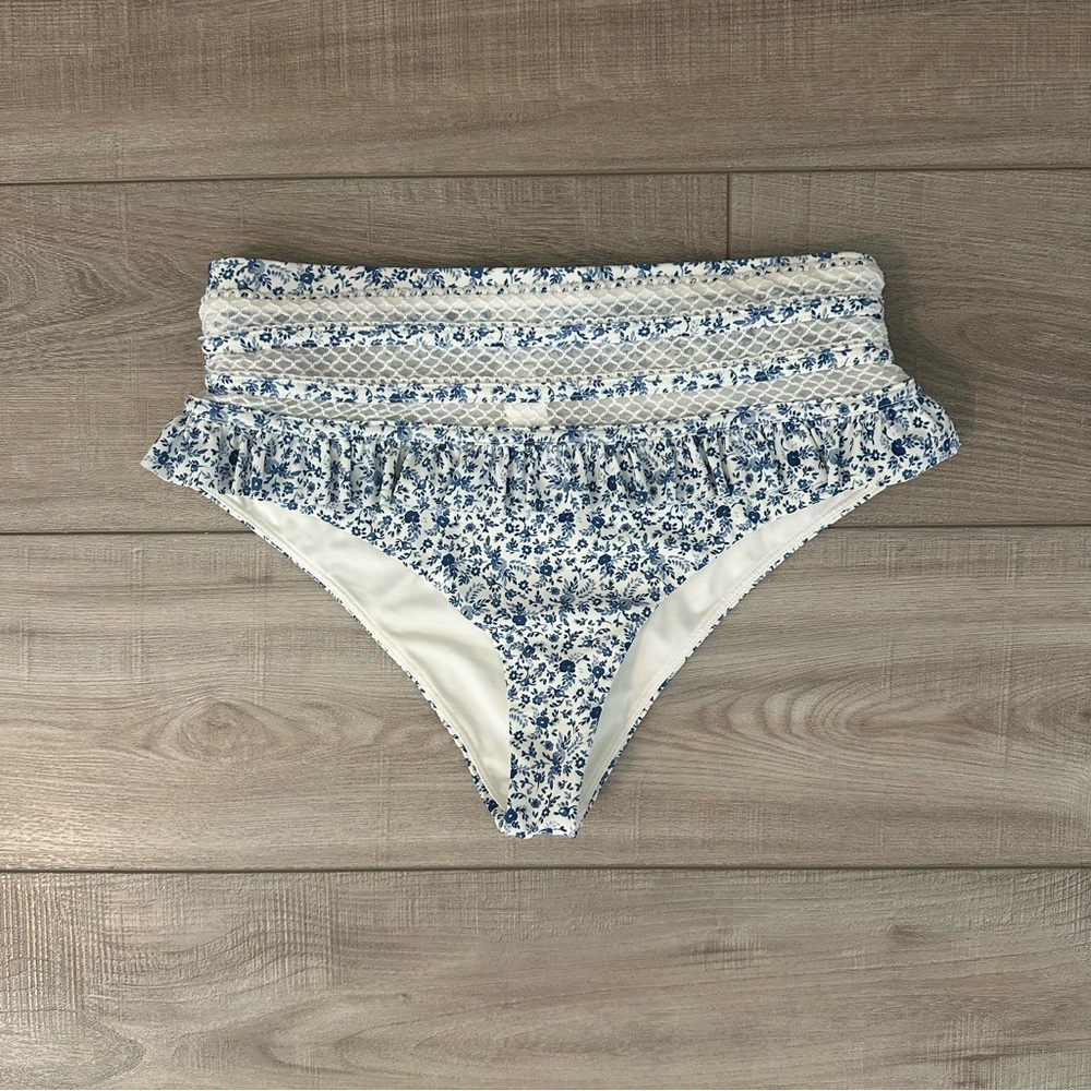 Tularosa Dreamer High Waist Swim Bikini Bottom in Greece Blue Floral Small - Picture 3 of 9